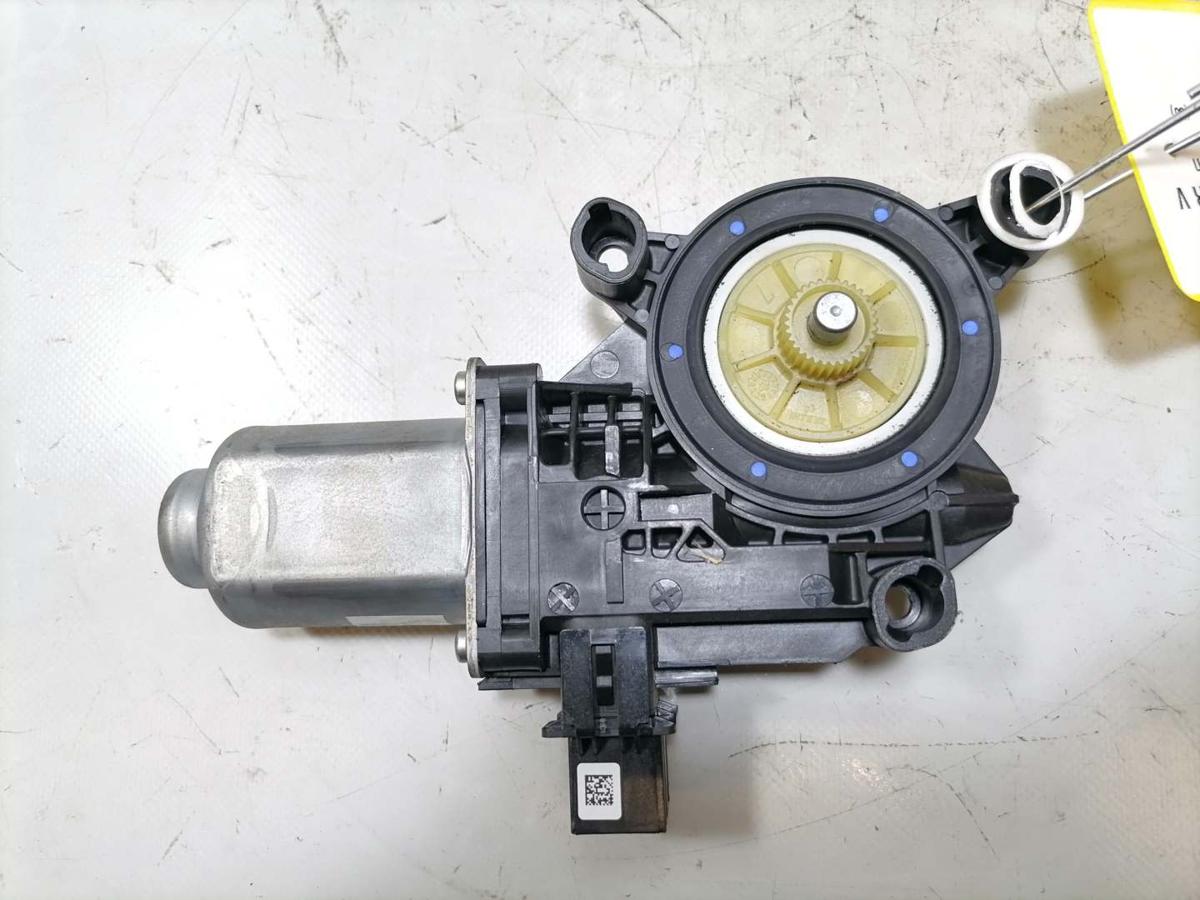 Skoda Fabia 2 5J original Fensterhebermotor vorn links Bj.2012